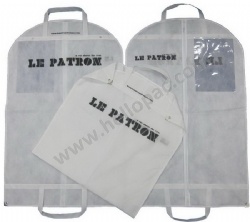 Recyclable Marketing Promotion Folding Non Woven Suit Cover with Carriable Tote Handle and Zipper Closure and Clear PVC Window for the Storage of Costume